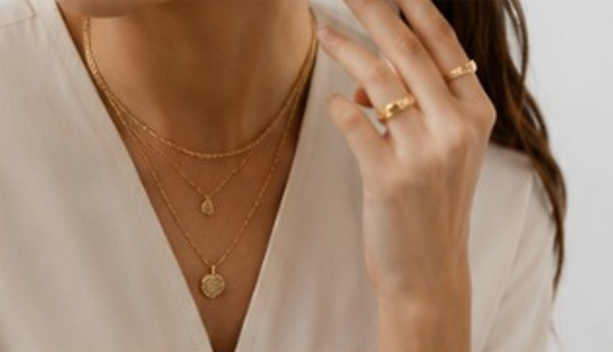 <p><strong>DISEÑADAS PARA REALZAR TU ESENCIA</strong></p>